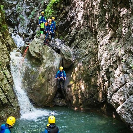 Les Aiguilles De Warens Aparthotel Комбо Екстериор снимка